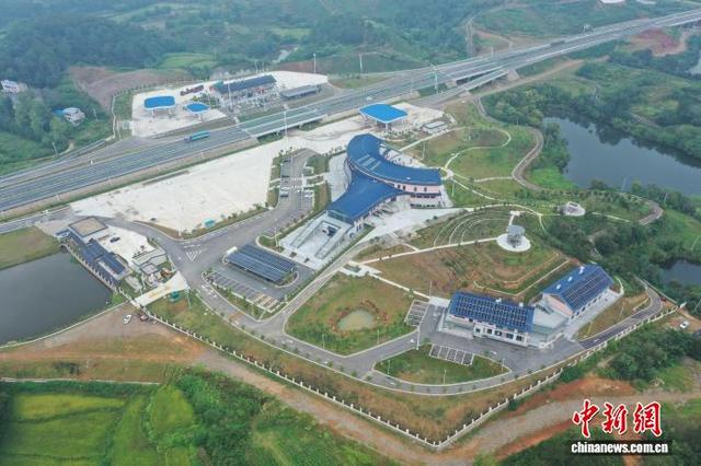 高速服务区化身“旅途驿站” 交旅融合助旅客小憩变畅游