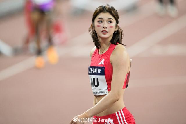 12秒90夺冠，吴艳妮创造个人赛季最佳，林雨薇获得亚军