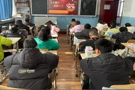 爱我国防，强国有我：牟平二实小举行绘画大赛图片