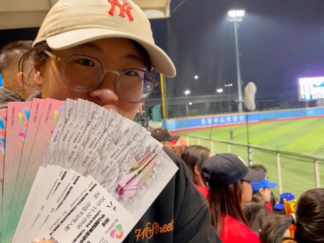 财经聚焦丨“流量	”更好变“留量” 小票根何以撬动大消费