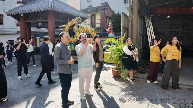 吴川飘色又双叒叕出圈了！法国漫画家点赞+省级文旅节亮相