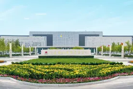 “大专起步”，勿以旧眼光看待煤矿井下操作工 | 新京报快评图片