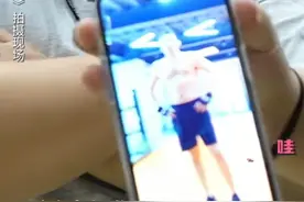 雷佳音向贾玲汇报身材，两个月练出胸肌、腹肌：全身没有不疼的图片