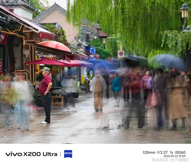 雨中漫步百花洲，我在记录