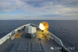 火力全开|直击“中新合作-2025”海上联合演习海上实兵演练图片