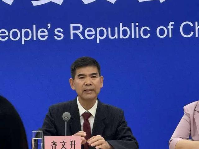 青年早新闻 | 全红婵回应是否继续跳水，陈芋汐隔空喊话