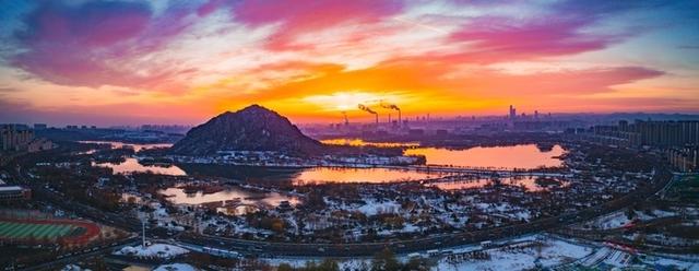 一年四季 泉在济南丨雪后济南华山迎绝美晨曦