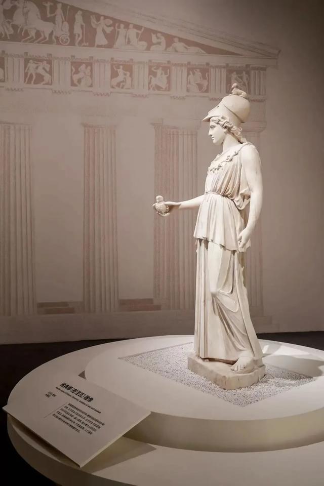 首日人人人！古罗马众神“空降”上海！不出沪看131件稀世珍品！打卡攻略→