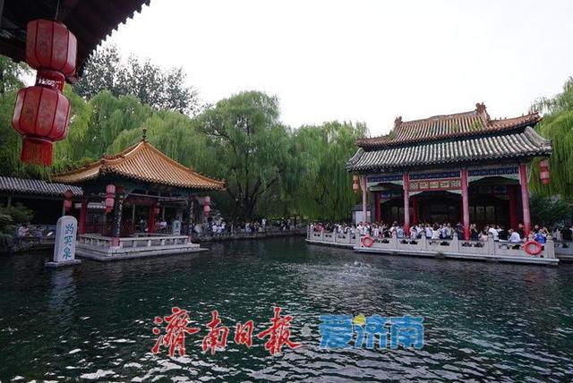“水涌若轮”盛景醉游人
