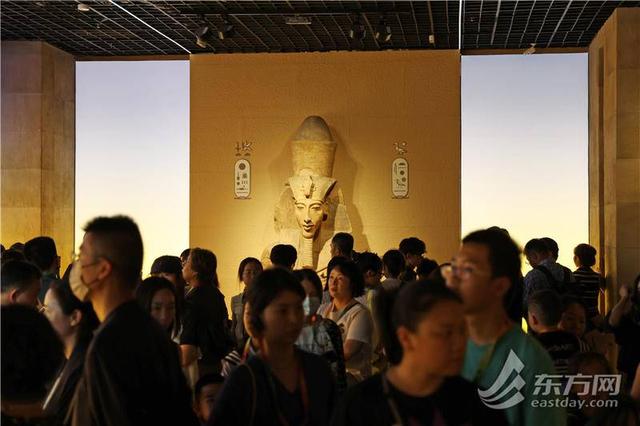 直击上博“168小时嘉年华”首日！夜场票已全部售罄 | 组图