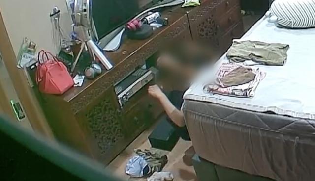 上海女子雇了6年保姆 对方“蚂蚁搬家”式偷了她家4年