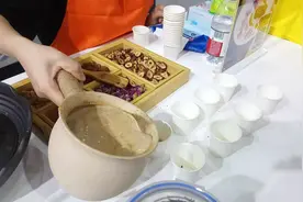 服贸会首都国企纷纷亮相新产品，线上线下体验打造特色消费新场景图片