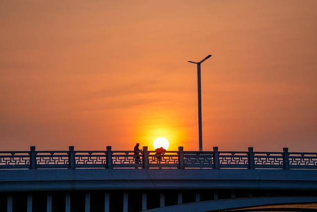 走！在郑州航空港的公园里清凉一夏