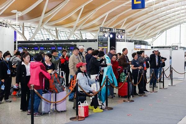 沪藏携手暖冬启航！“冬游日喀则”首航包机出发