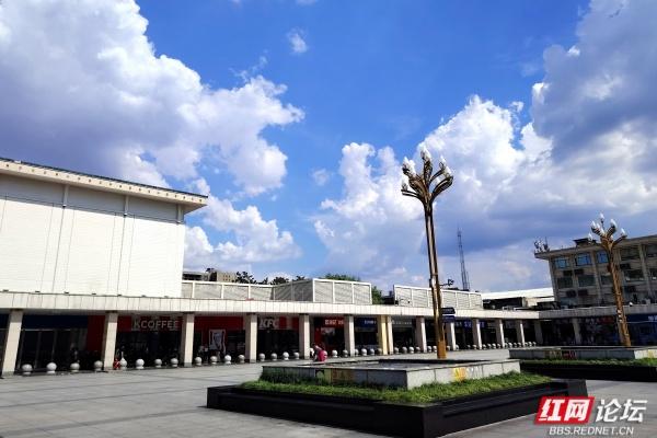 【高清湖南】蓝天白云萦绕三湘四水，处处都是风光大片