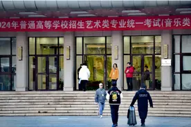 北京2024艺考今天开考！文化课要求提高，考题难吗？图片