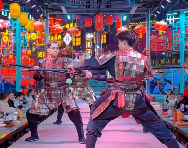 聊斋茶馆、千年琉璃、5A菜市场……淄博张店，好吃好玩好“上头”！