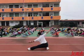 祁阳市梅溪镇楼梯完小：大课间武术操活动开展有声有色图片