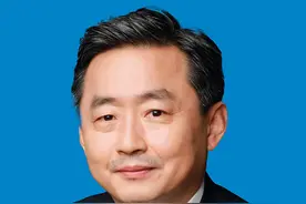 瞭望·瞭望访谈 | 为“中国药械”筑牢人才与创新之基——专访中国科学院院士、上海交通大学校长丁奎岭图片