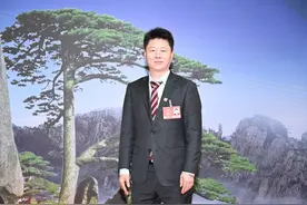 合肥如何抢先布局前沿科技？全国人大代表郭国平：抓住量子计算的“窗口期”丨新一轮科技浪潮·十城对话图片