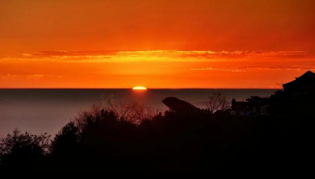 “岱”您观岳丨泰山云海日出封神了！冬天的山，居然能美成这样？