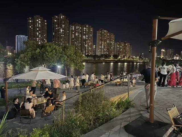 大众茶馆双节福利上线！围坐品茶香，团圆享好礼