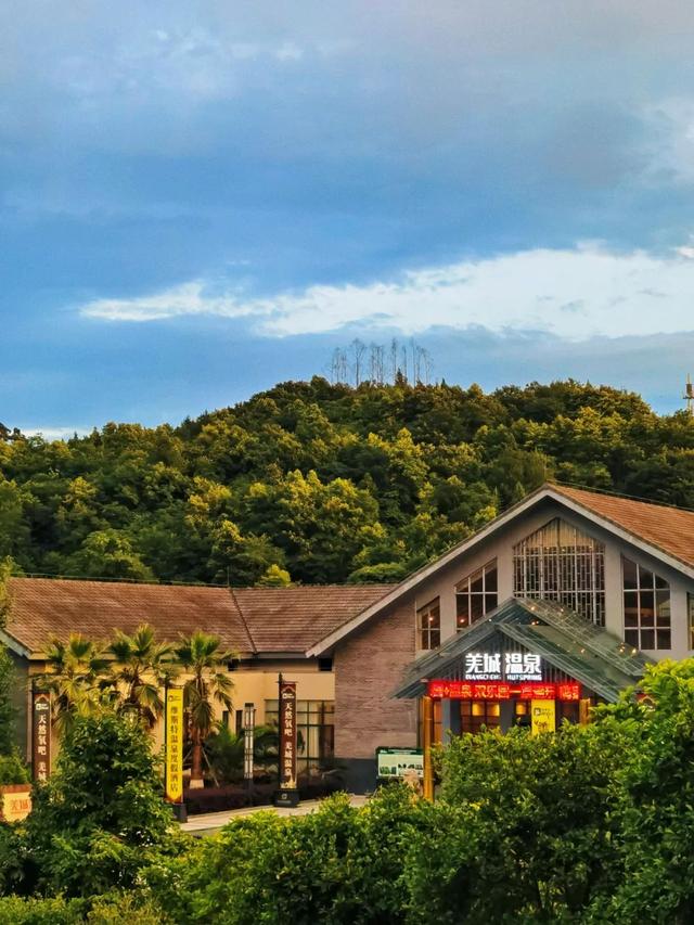 乐游绵阳 清凉一夏 ‖ 抓住暑假的尾巴~激情冲浪+泡泡派对+非遗手作......带娃快乐过暑假！