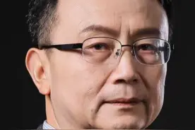 专访贾庆国：什么是特朗普的优先任务？具有何种独特政治视角？｜思想者图片
