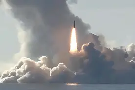 俄官宣列装“布拉瓦”洲际导弹！俄媒：射程超9000公里，具备全球打击能力图片