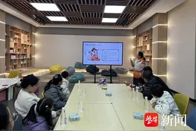 解码鲁班桥，共筑匠人梦！常熟市沙家浜镇芦荡村开展青少年榫卯结构科普活动图片