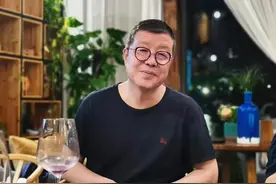 著名作家穆涛：我们的职责，是使历史这条河保持流量  ——答《阳光报》季风先生问图片