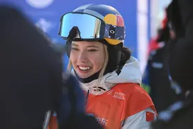 谷爱凌拿到第17个世界杯冠军，刷新自由式滑雪世界杯冠军数纪录图片