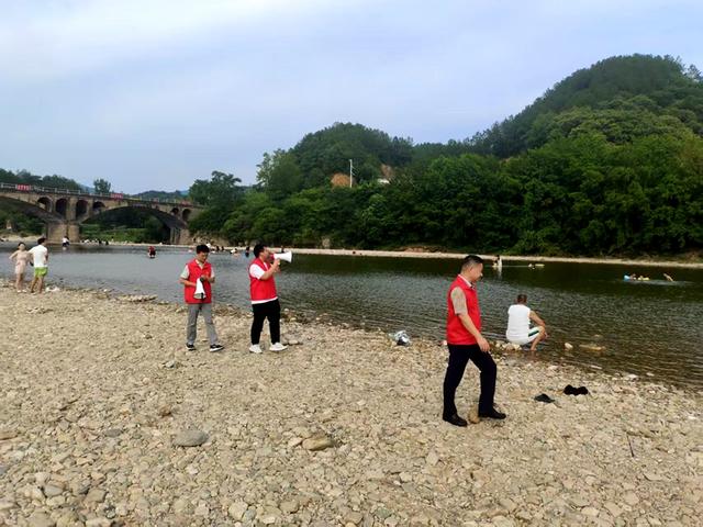 有回音｜大桥成打卡地，群众担忧环境遭破坏 河南商城回应