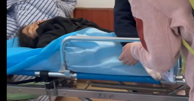 “冷美人”被紧急送医，遗憾退赛！