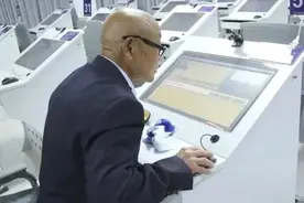 太牛了！云南84岁大爷考驾照一次过！想驾车环游中国图片