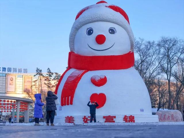 这个冬天，来黑龙江看大雪人吗？