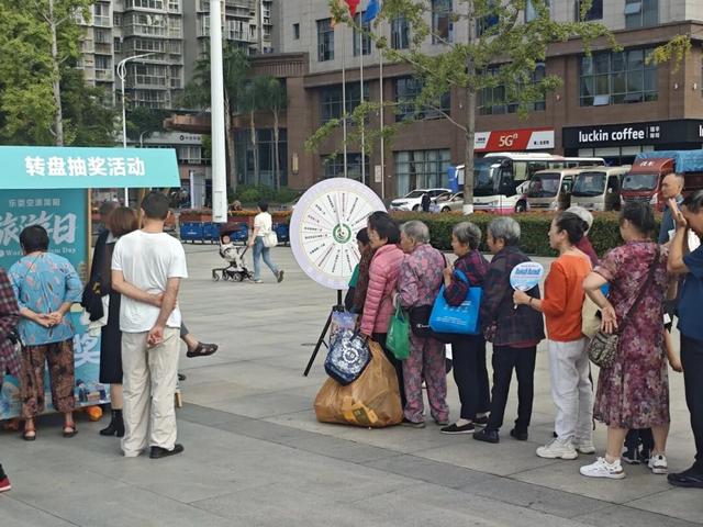 畅游天府门户 乐耍空港简阳|我市开展世界旅游日宣传活动