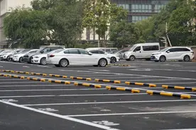 潘家园街道治理探索 | 盘活闲置空地让居民有地儿停车图片