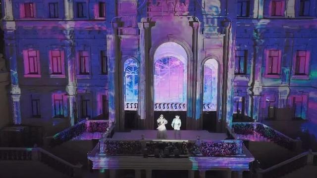 今日起，索菲亚广场邀您欣赏“大型光影秀”！