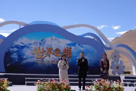 让世界倾听珠峰图片