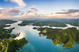 “十一”去哪？来黔西南感受“城在景中”| 国庆游贵州④图片