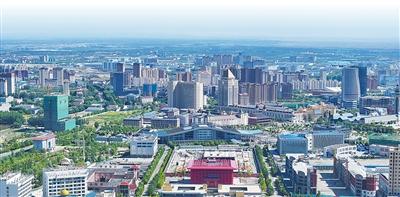 到霍尔果斯，感受“一秒跨国”（边城见闻）