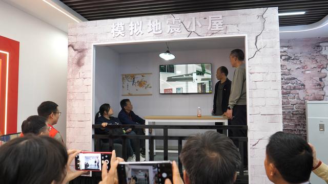 郧阳区组织重点企业开展科技科普活动