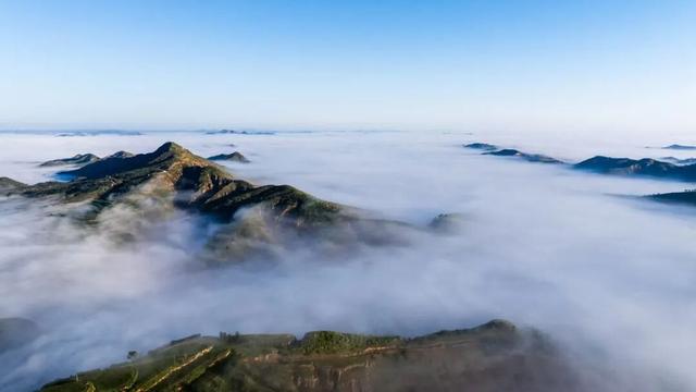 闯入云雾仙境！这里的山色美成水墨画→