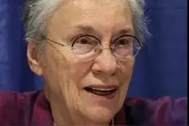 “惟有泥土与天空最重要”图片