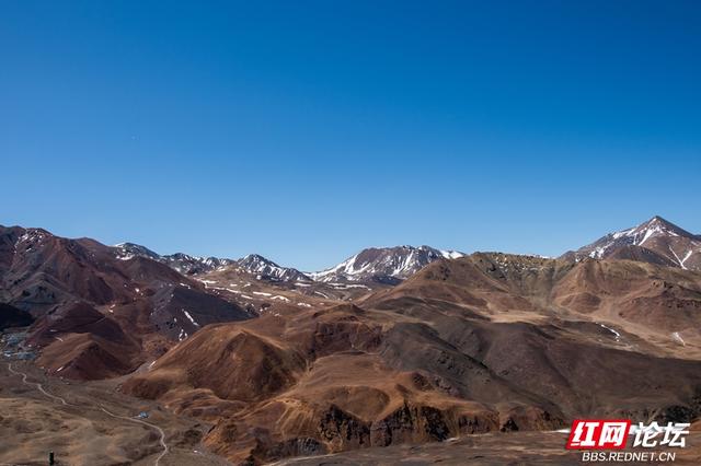 又向青藏踏雪行⑪丨天荒地老处，谁在雕刻时光——穿越阿里札达的地质史诗