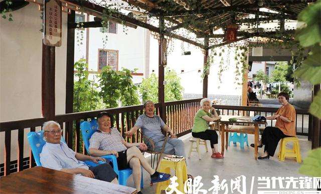 道真浣溪村凉资源变热经济｜游客说：“明年组团来避暑”