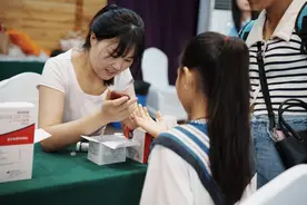 关爱小“糖宝”，这家医院凝聚信心力量传递公益温暖图片