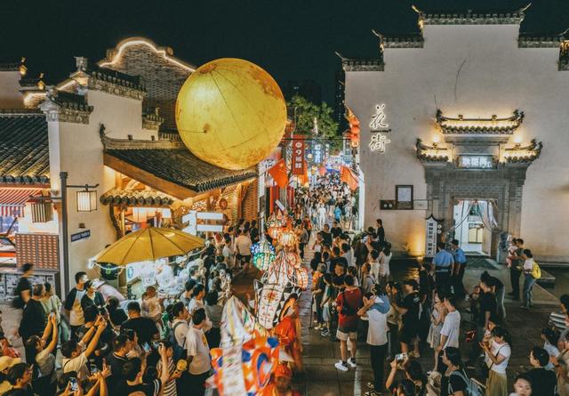 人文经济激活消费新动能丨文脉掌舵 业态为帆——芜湖古城为城市消费注入新动能