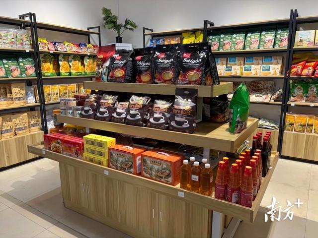 阳春新地标+1！“岗美岗侨驿站”正式投入运营